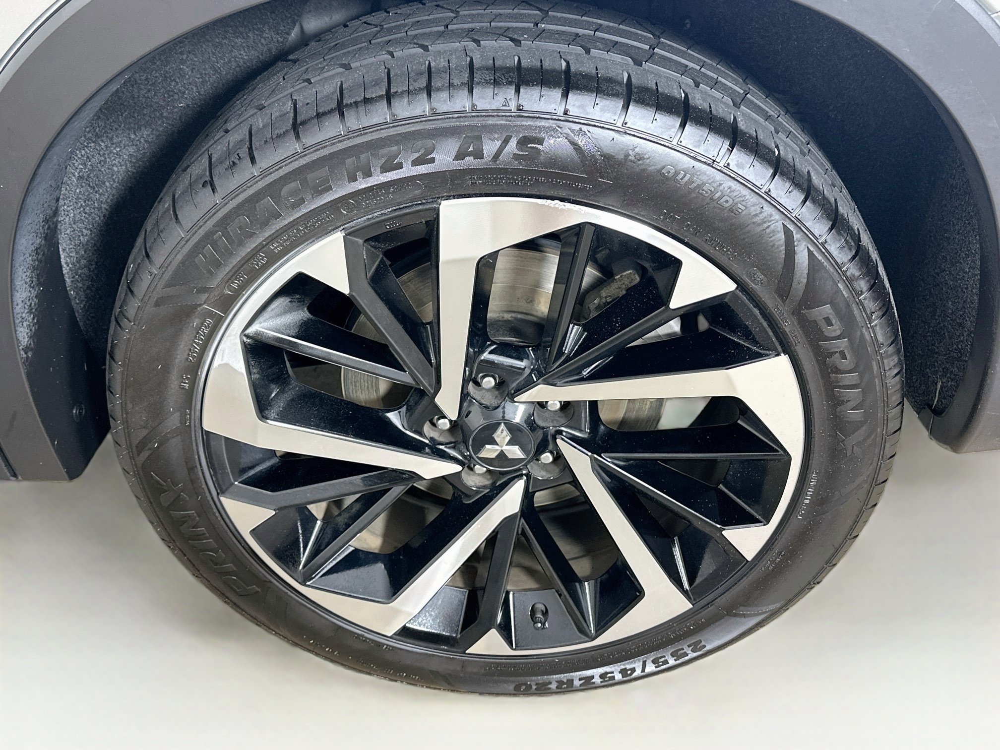 Used 2024 Mitsubishi Outlander SE FWD image 11