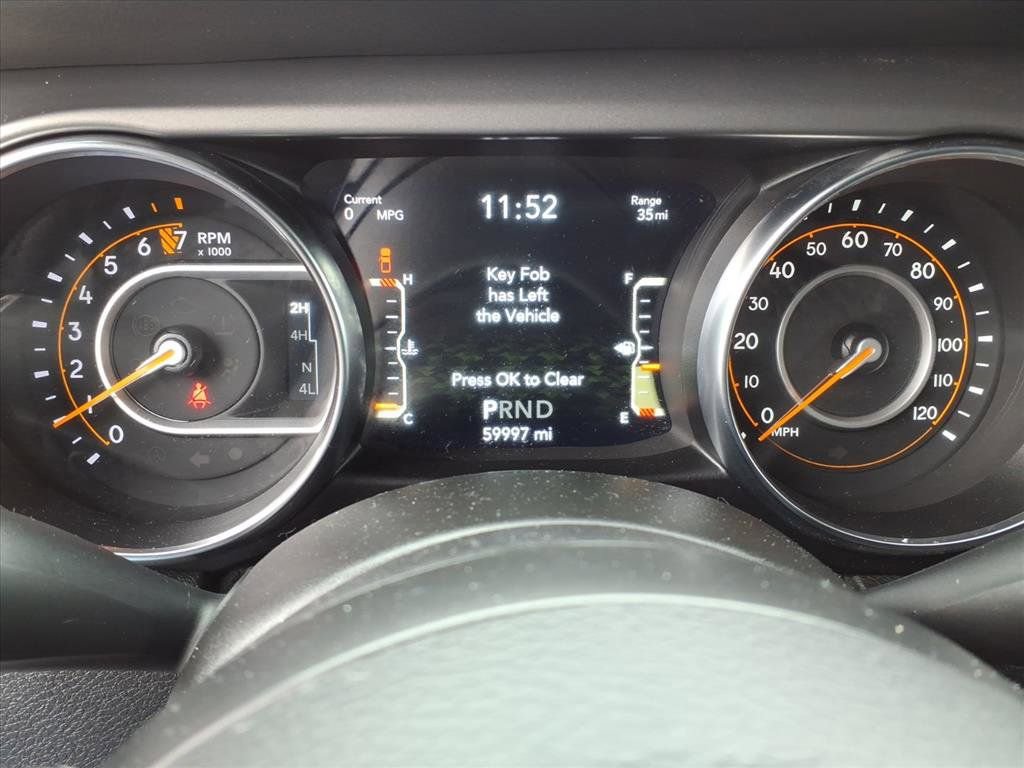 Used 2021 Jeep Gladiator Willys image 24