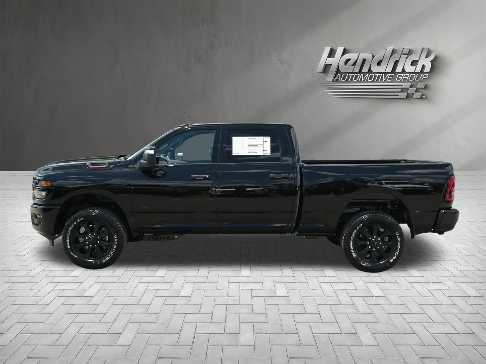 New 2026 RAM 2500 Big Horn AWD/4WD image 6