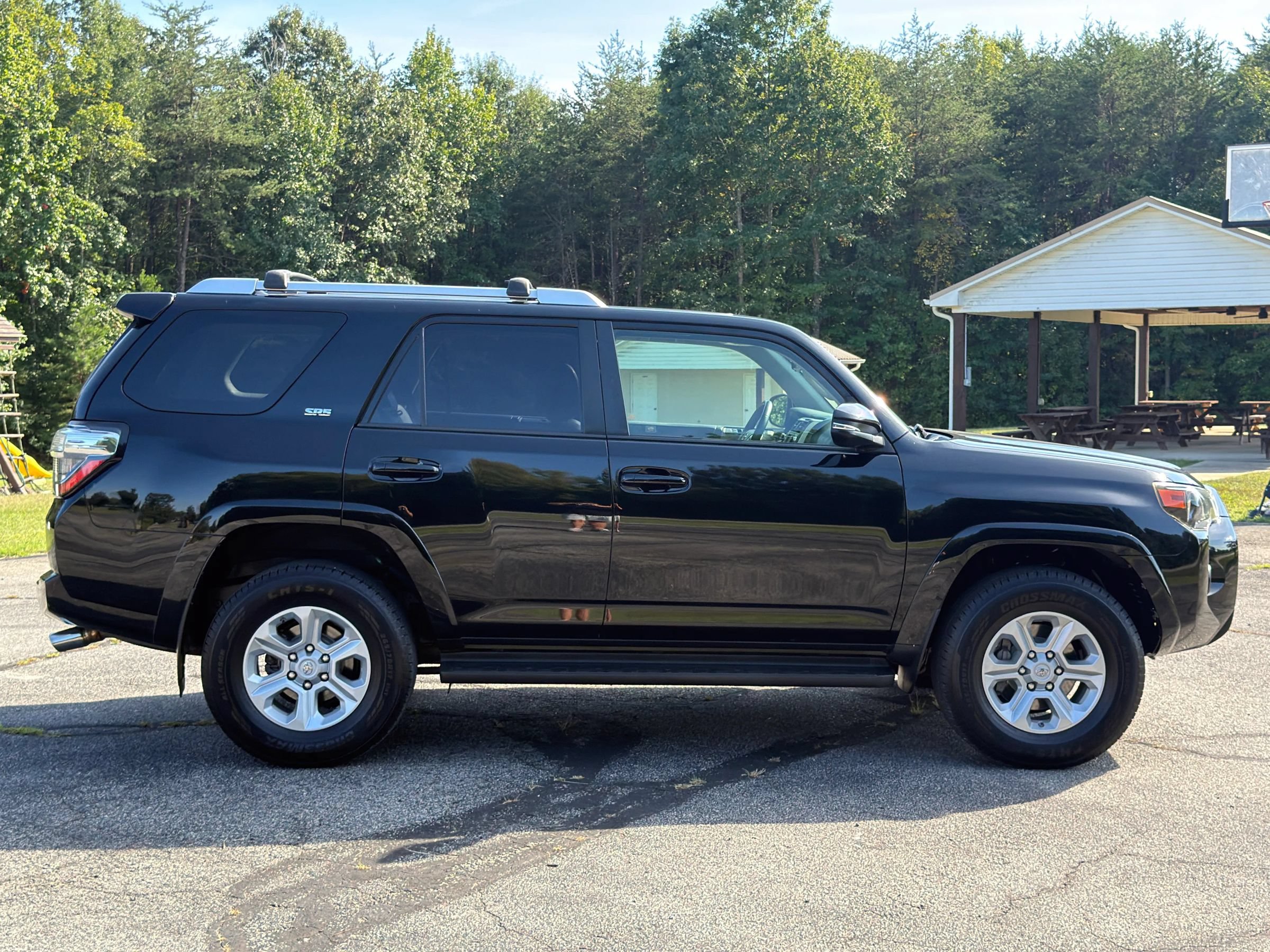 Used 2016 Toyota 4Runner SR5 Premium AWD/4WD image 5