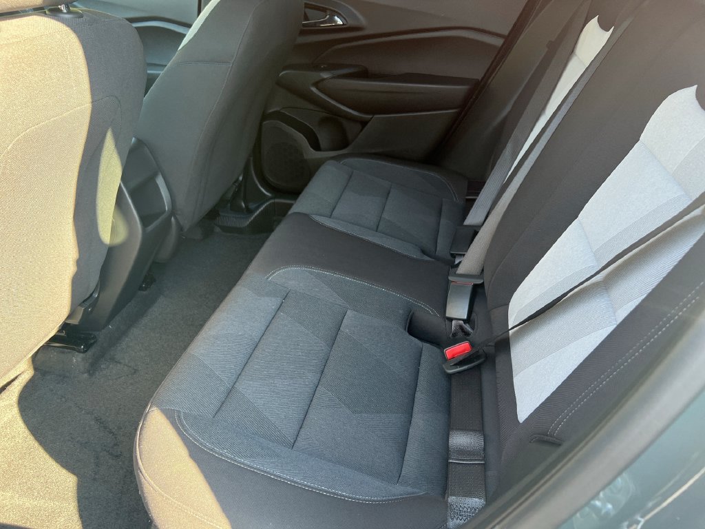 Used 2025 Chevrolet Trax LS w/ LS Convenience Package FWD image 38