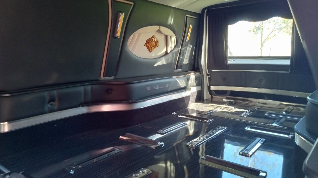 Used 2015 Cadillac XTS Hearse image 15