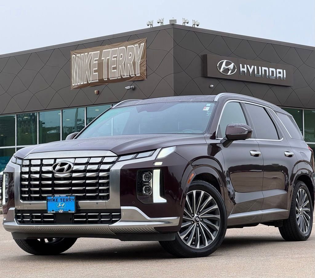 Used 2023 Hyundai Palisade Calligraphy w/ Cargo Package image 1