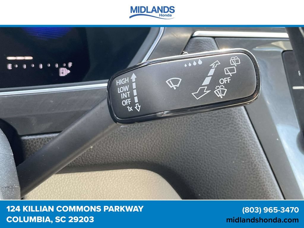 Used 2023 Volkswagen Tiguan SE FWD image 24
