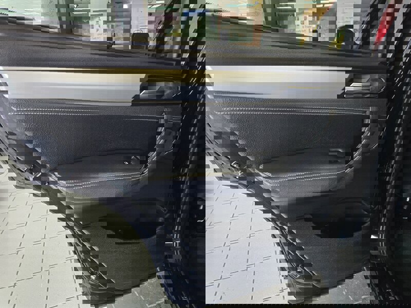 Used 2011 BMW X3 xDrive28i image 10