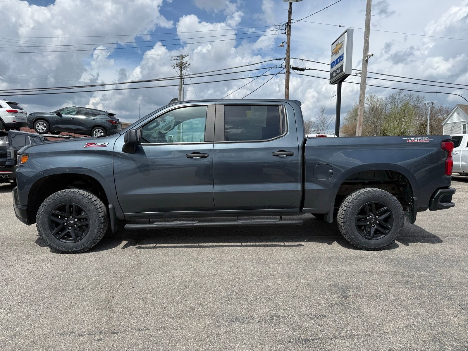 Used 2019 Chevrolet Silverado 1500 Custom Trail Boss w/ Custom Convenience Package image 4