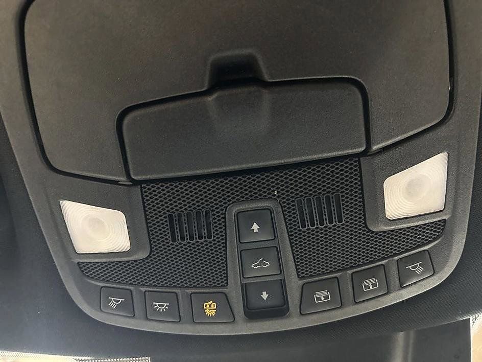 Used 2020 Ford Expedition Limited w/ Texas Edition Package AWD/4WD image 23