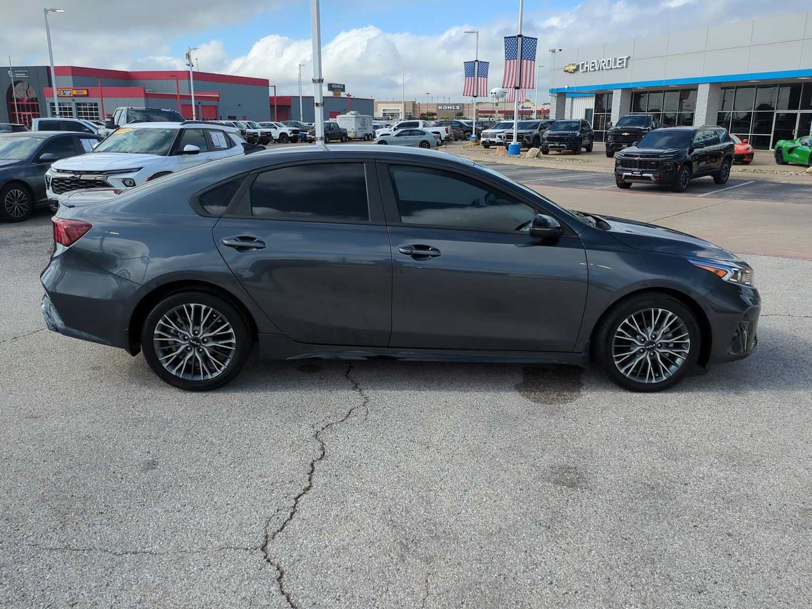 Used 2024 Kia Forte GT-Line FWD image 9