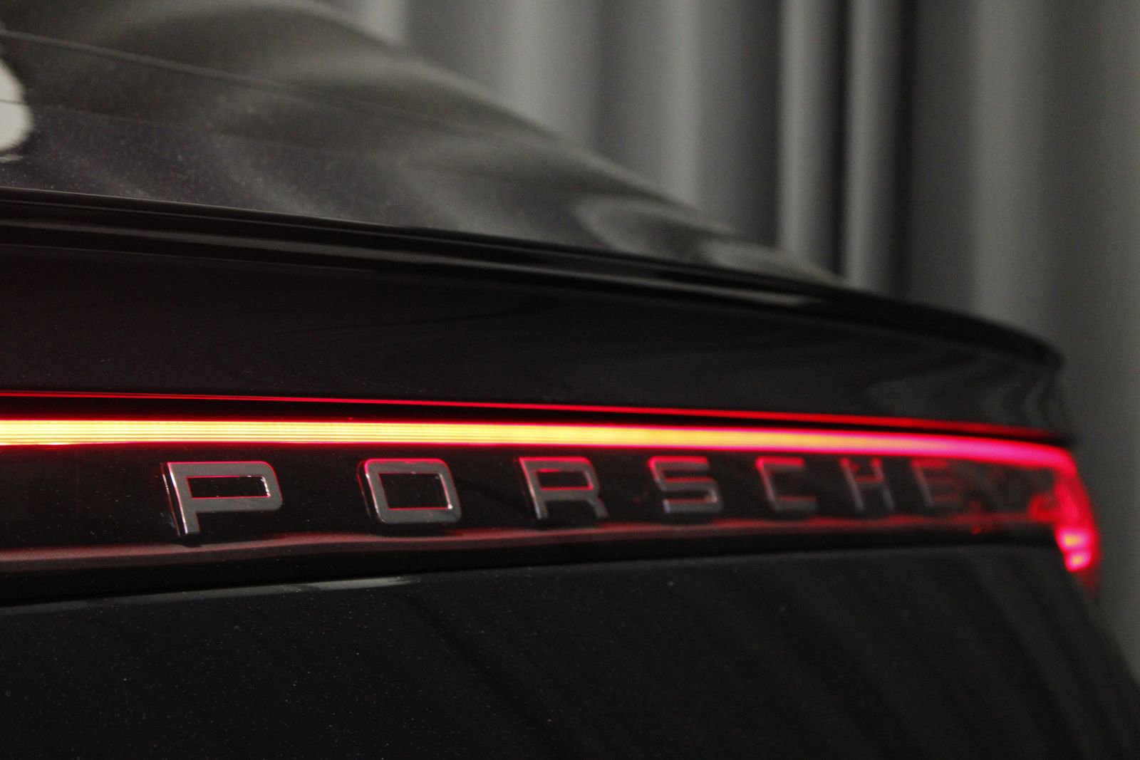Certified 2021 Porsche Cayenne Coupe AWD/4WD image 22