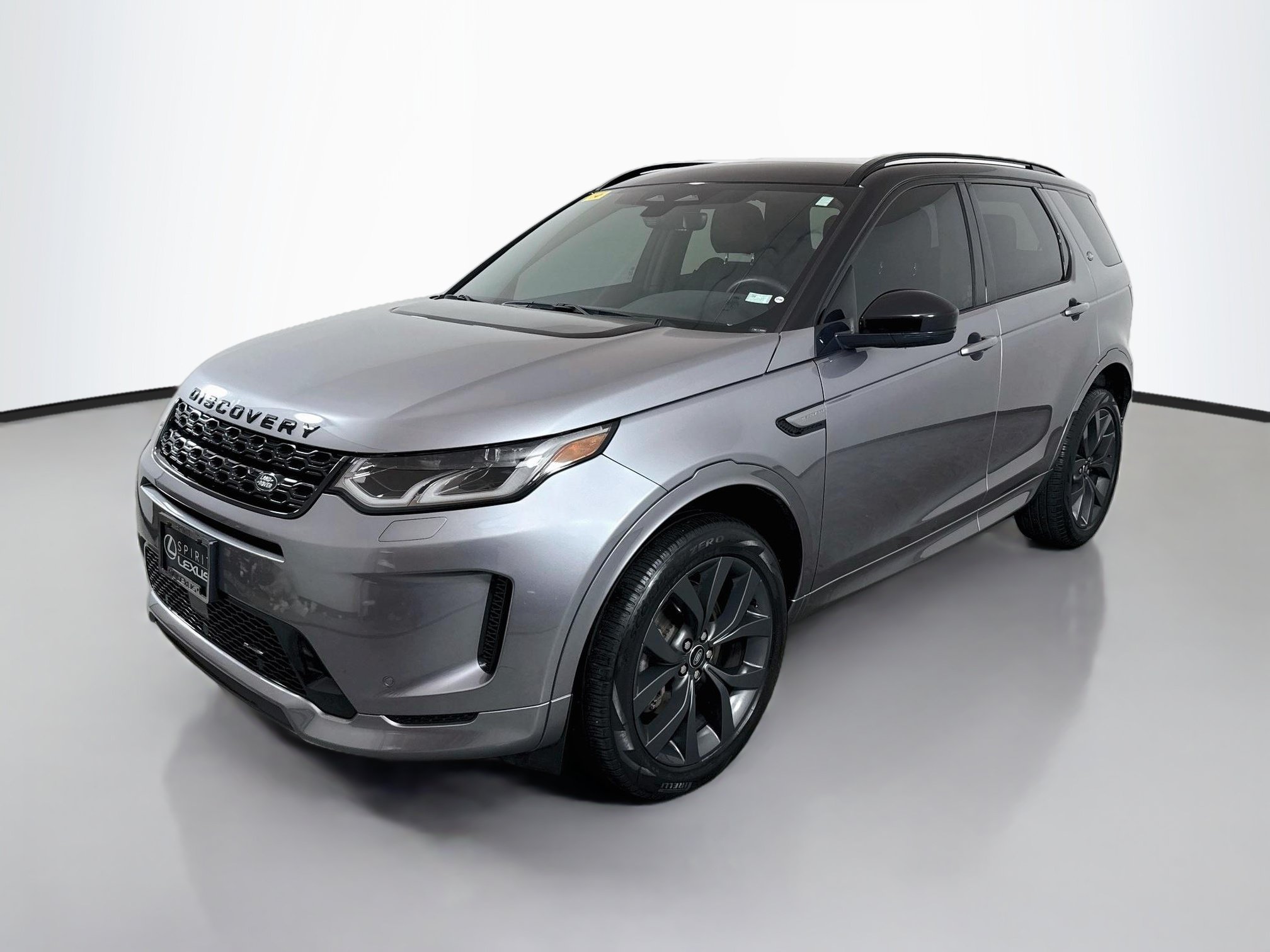 Used 2023 Land Rover Discovery Sport SE R-Dynamic AWD/4WD image 3