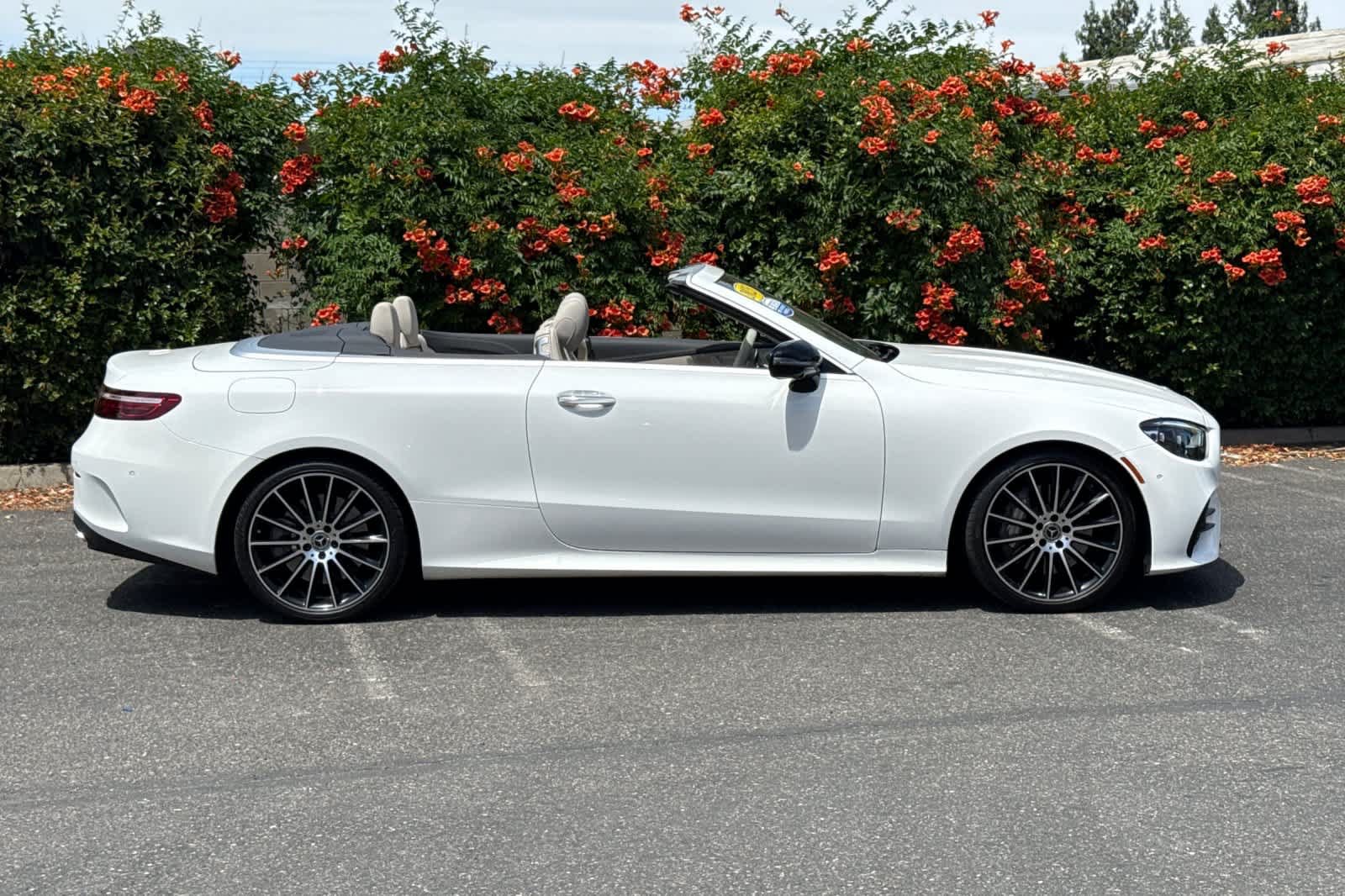 Certified 2023 Mercedes-Benz E 450 Cabriolet image 3