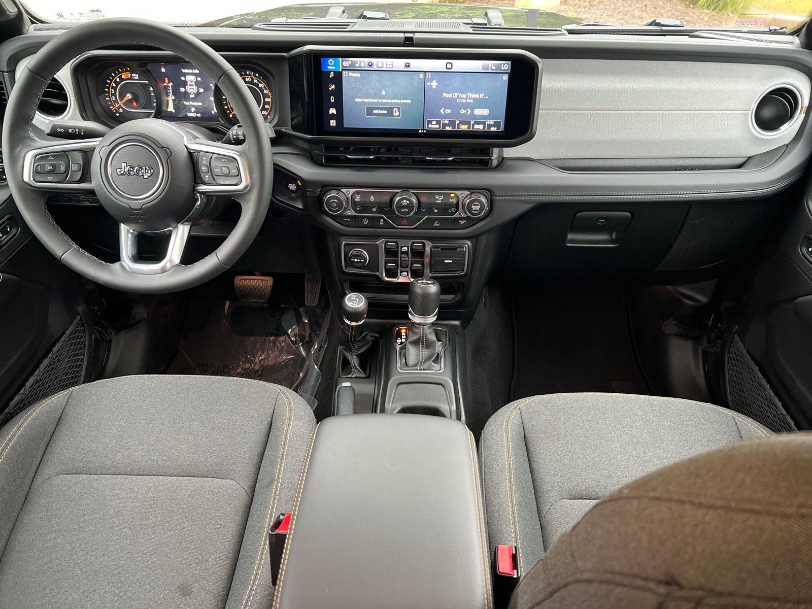 Used 2026 Jeep Wrangler Unlimited Sahara AWD/4WD image 24