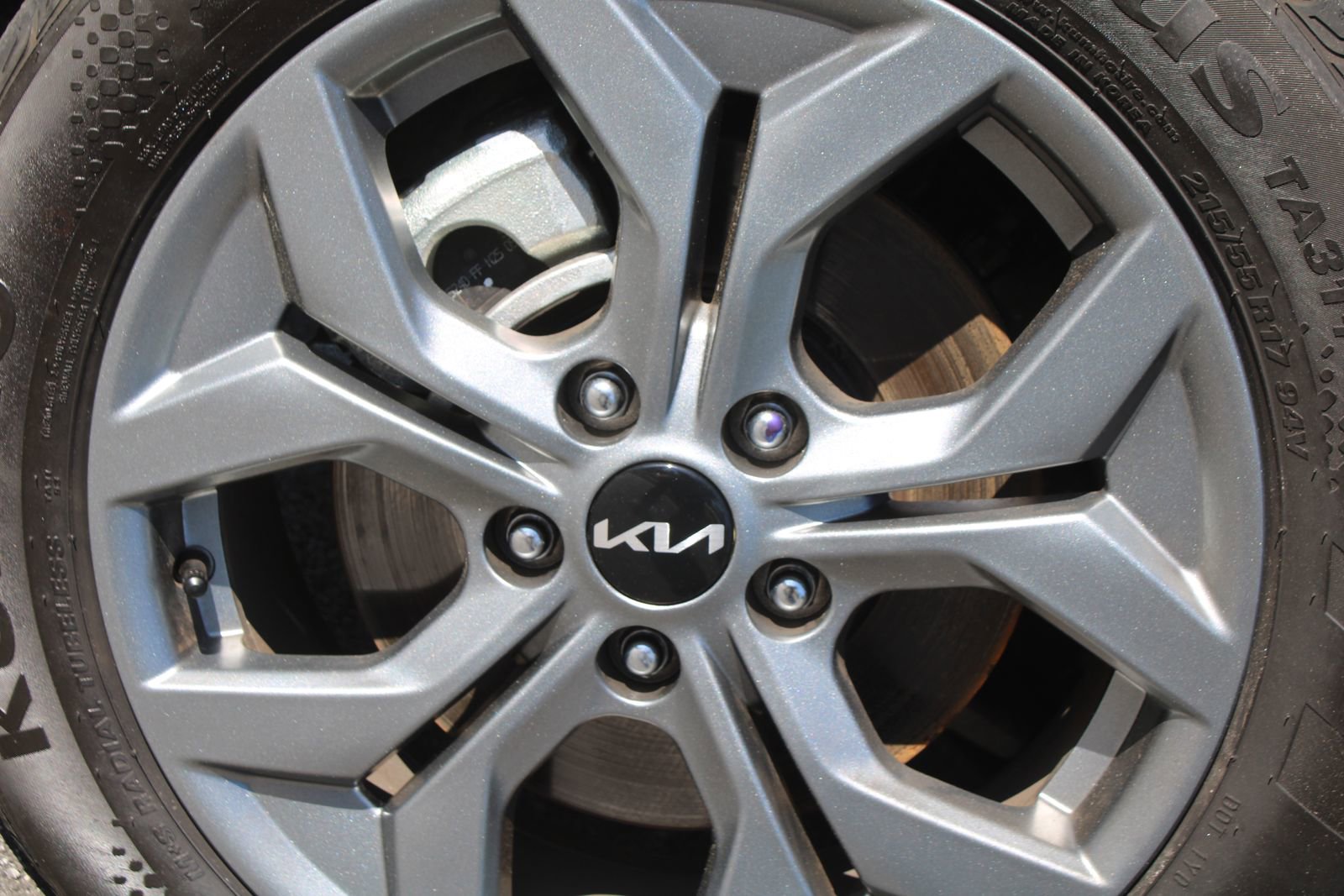 Certified 2026 Kia Seltos LX AWD/4WD image 17