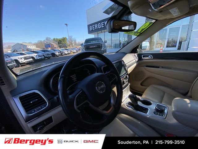 Used 2019 Jeep Grand Cherokee Limited AWD/4WD image 12