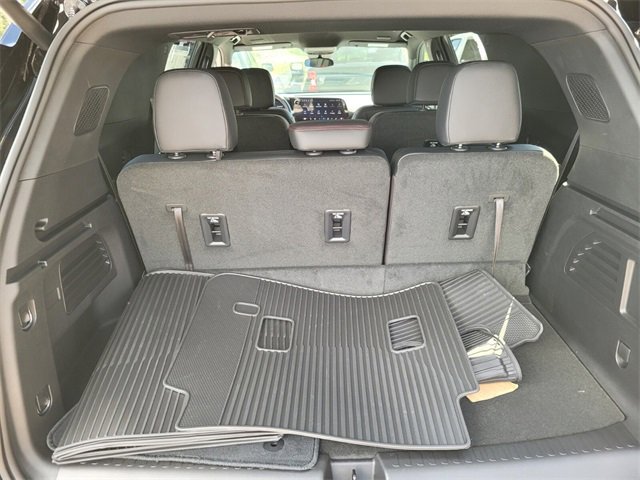 New 2026 Chevrolet Traverse Z71 w/ LPO, Floor Liner Package image 15