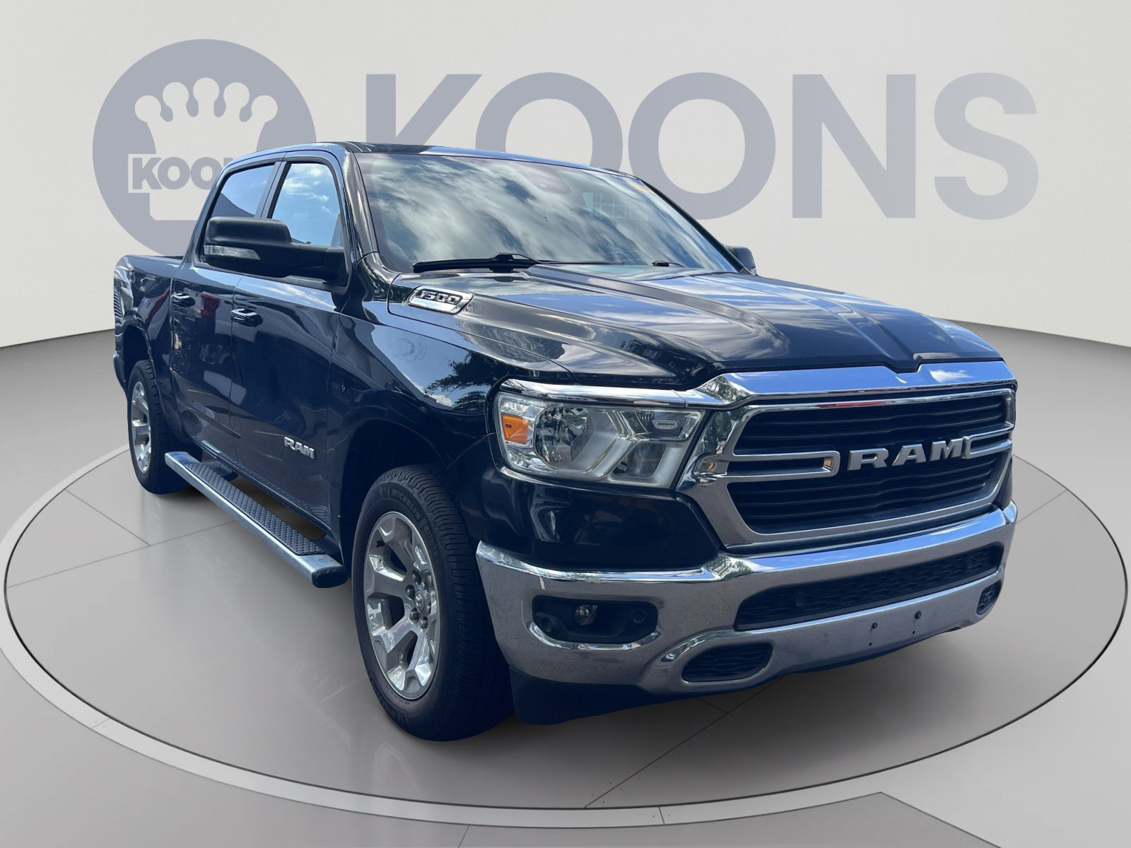 Used 2021 RAM 1500 4x4 Crew Cab image 7