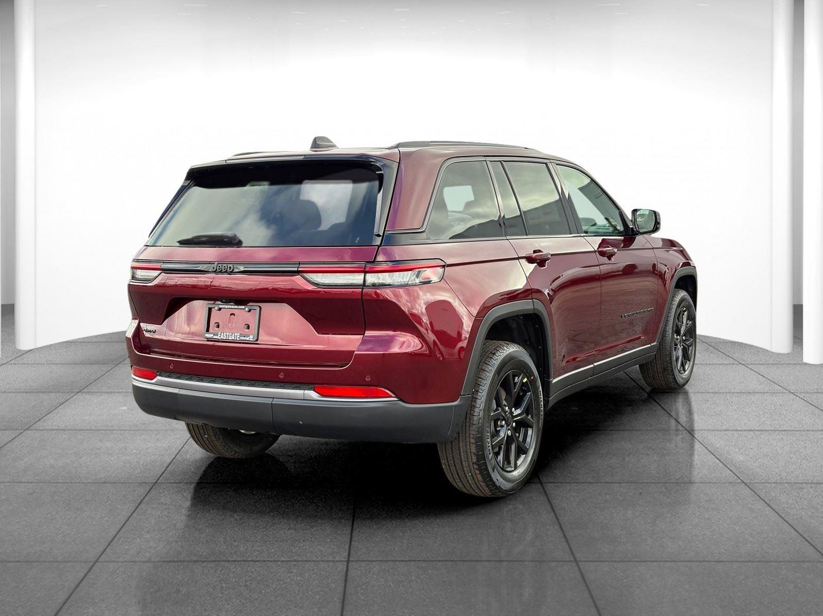 New 2026 Jeep Grand Cherokee 4WD image 7