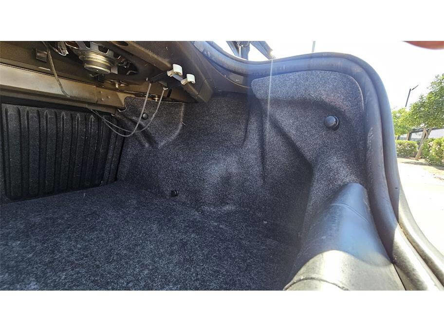 Used 2009 Pontiac G6 Sedan w/ Sport Package 1 image 34