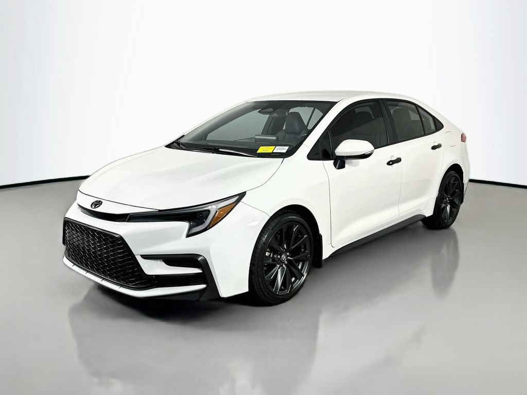 Used 2024 Toyota Corolla SE FWD image 3