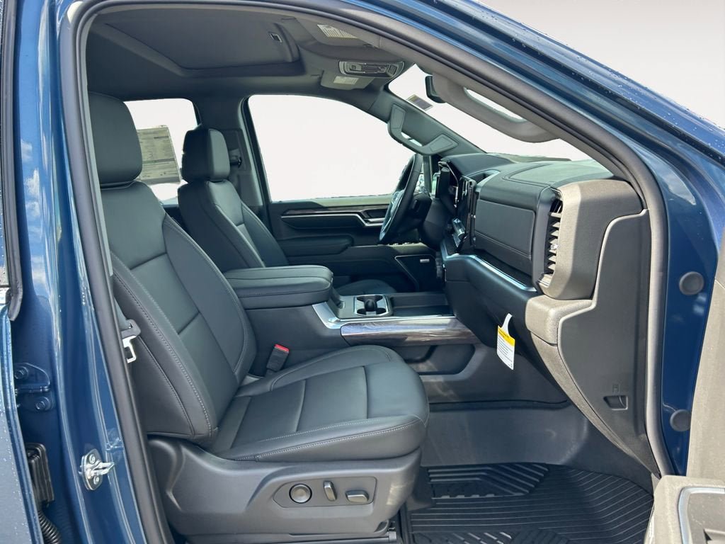 New 2026 Chevrolet Silverado 2500 LTZ w/ LTZ Plus Package AWD/4WD image 25