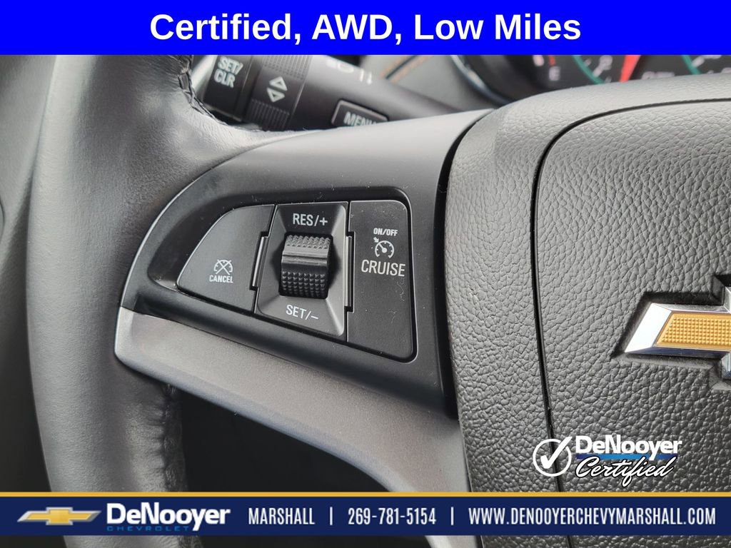 Used 2021 Chevrolet Trax LT w/ LT Convenience Package AWD/4WD image 13
