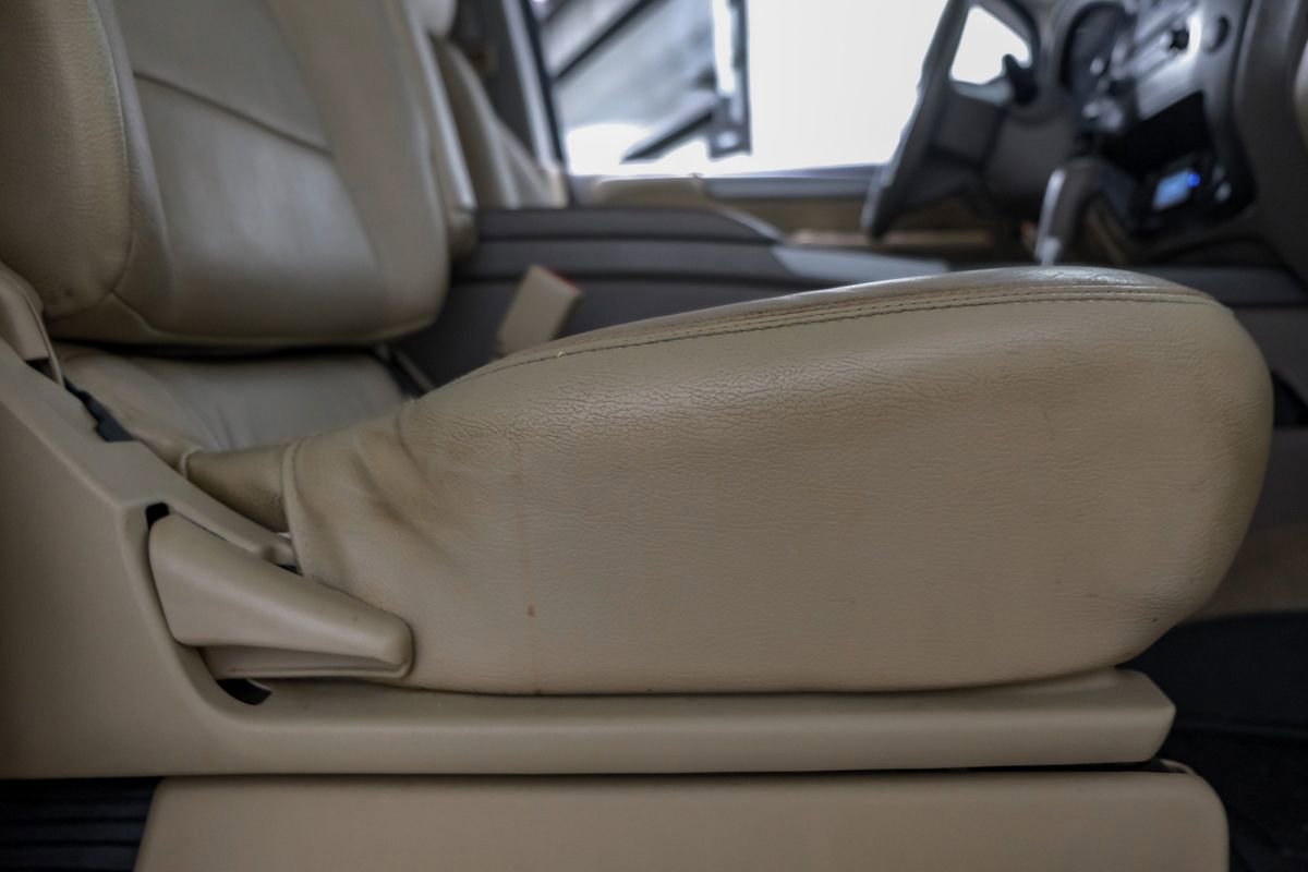 Used 2012 Nissan Armada SV image 32