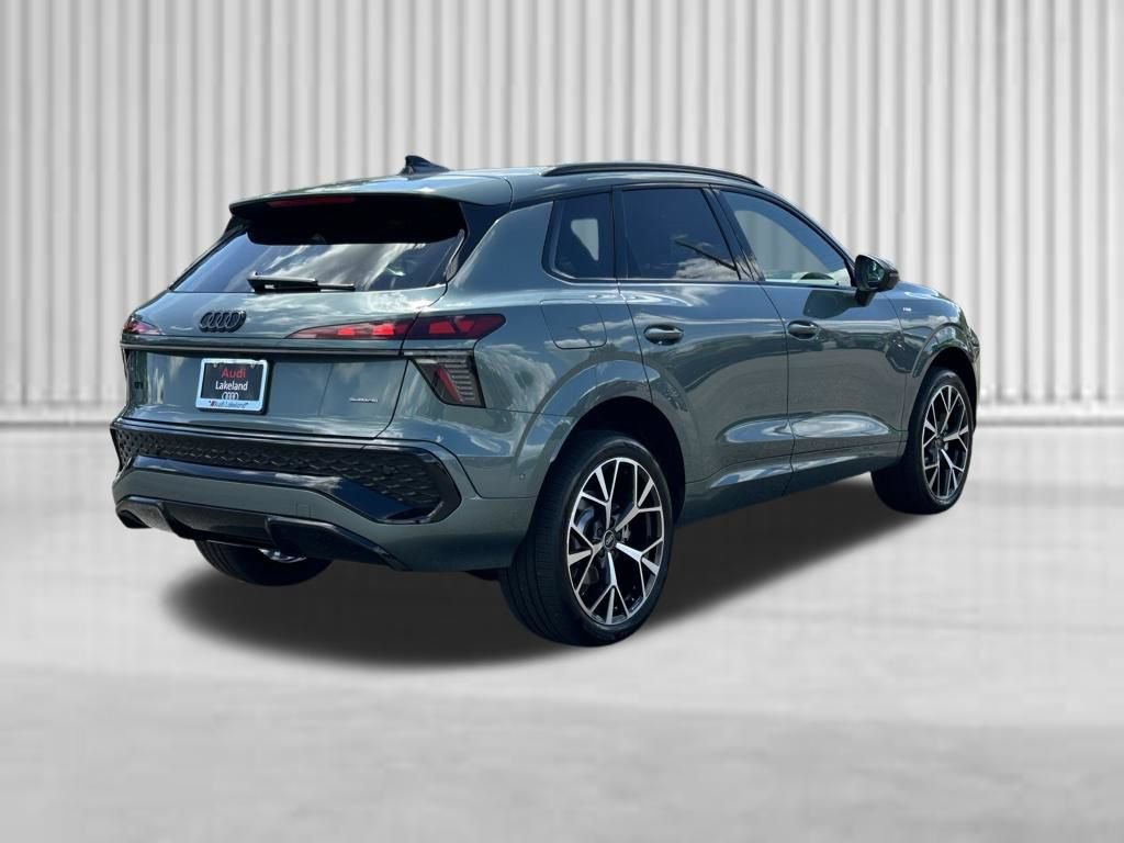 New 2026 Audi Q3 quattro 2.0T AWD/4WD image 5