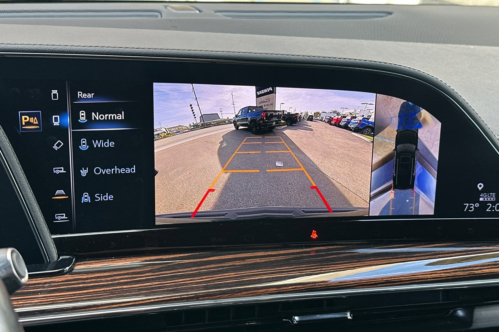 Used 2024 Cadillac Escalade Premium Luxury w/ Performance Package image 29