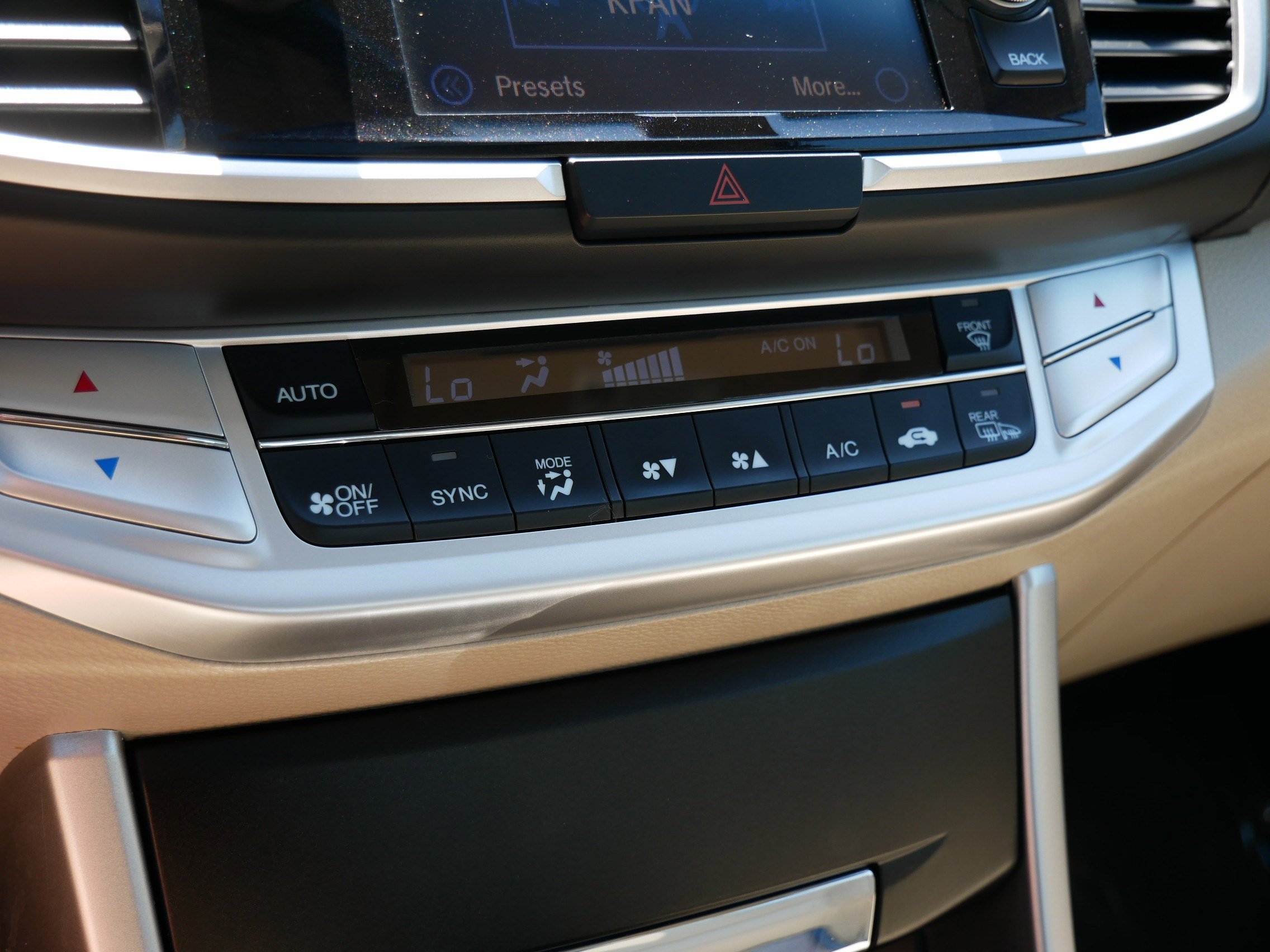 Used 2015 Honda Accord EX-L image 24