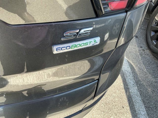 Used 2017 Ford Escape SE w/ Equipment Group 201A image 8