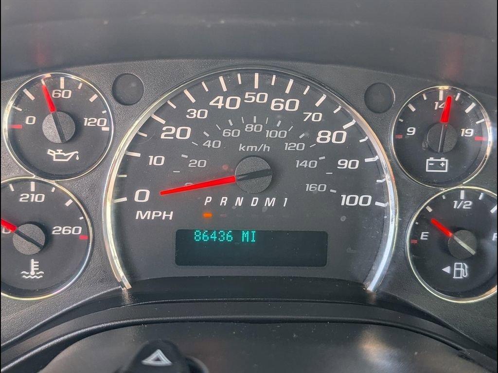 Used 2015 Chevrolet Express 3500 w/ Shuttle Bus Package RWD image 10