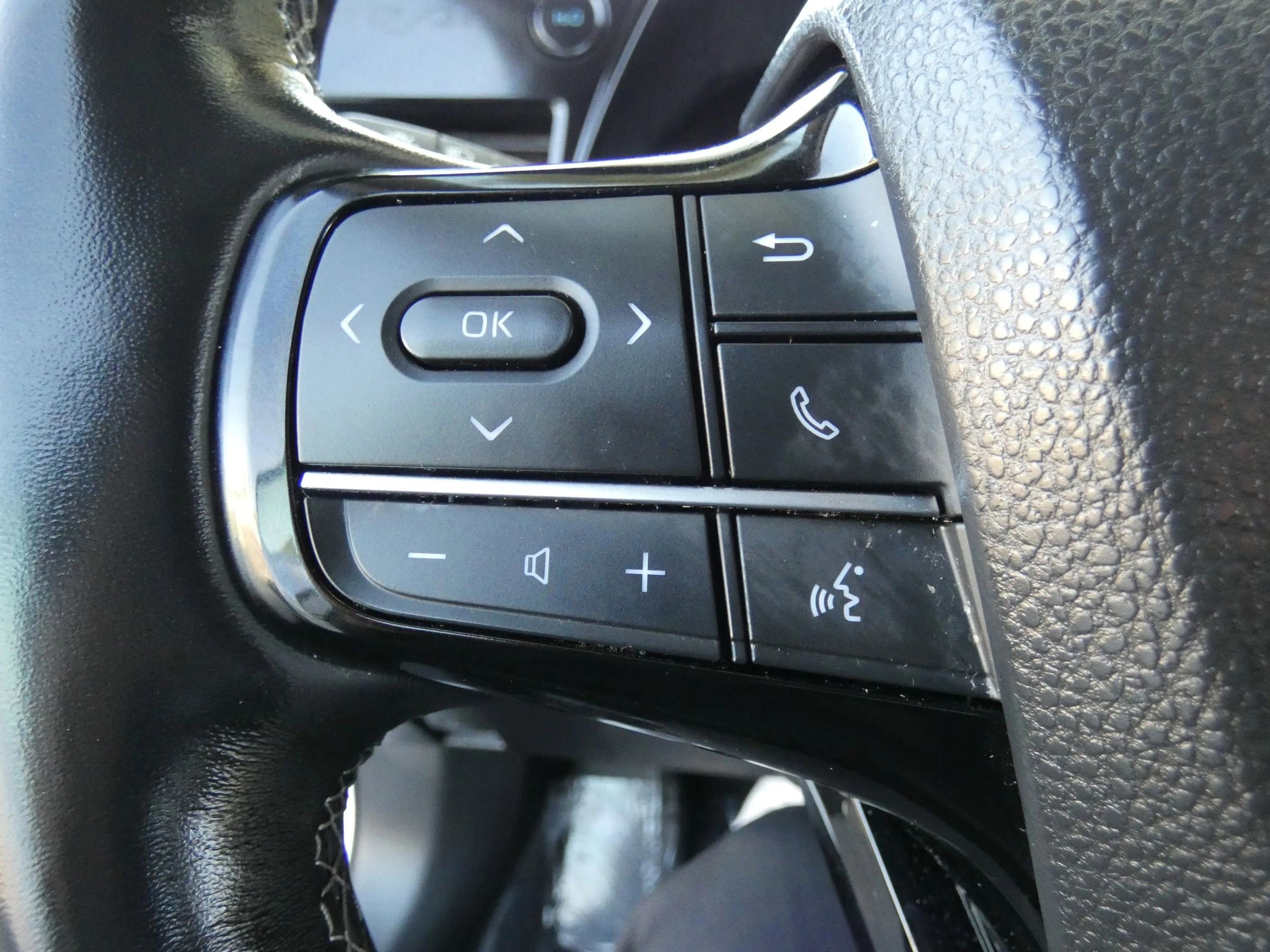 Used 2024 Toyota Mirai XLE Sedan 4D w/ Advanced Technology Package image 60