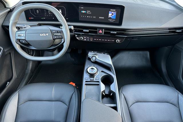 New 2025 Kia EV6 Wind RWD image 14