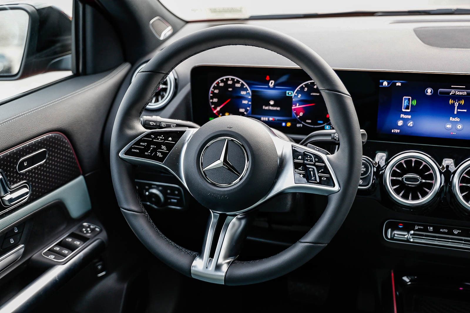 New 2026 Mercedes-Benz GLA 250 4MATIC image 13