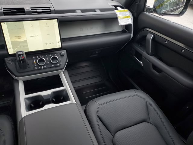 New 2026 Land Rover Defender 110 X-Dynamic SE AWD/4WD image 14