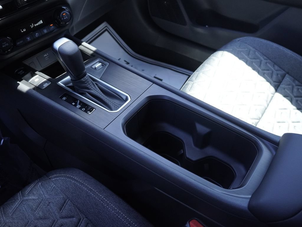 New 2026 Nissan Kicks SV w/ Interior Electronics Package FWD image 19