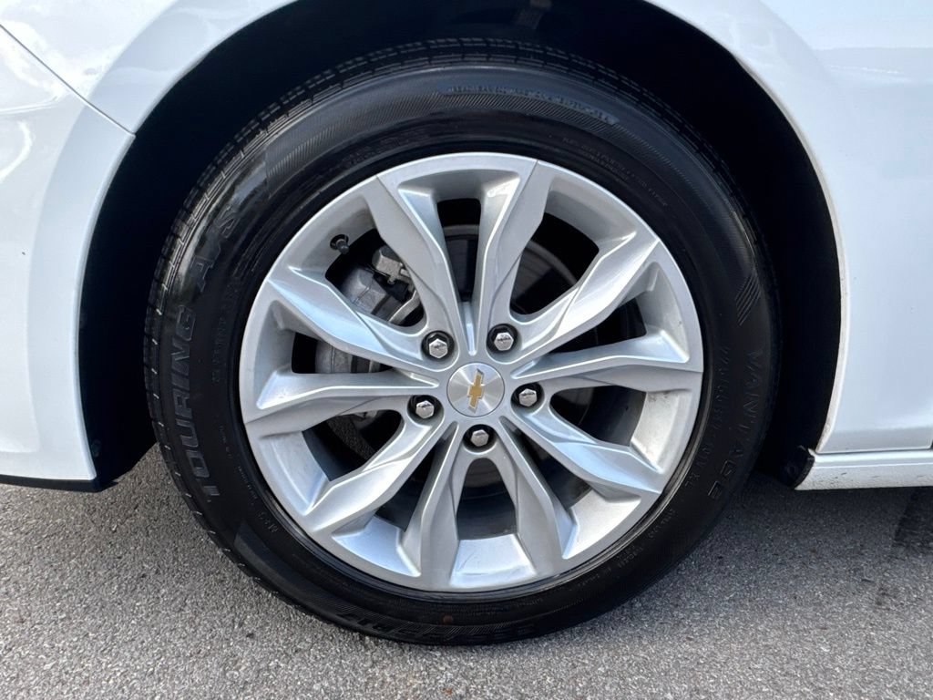 Used 2024 Chevrolet Malibu LT FWD image 24