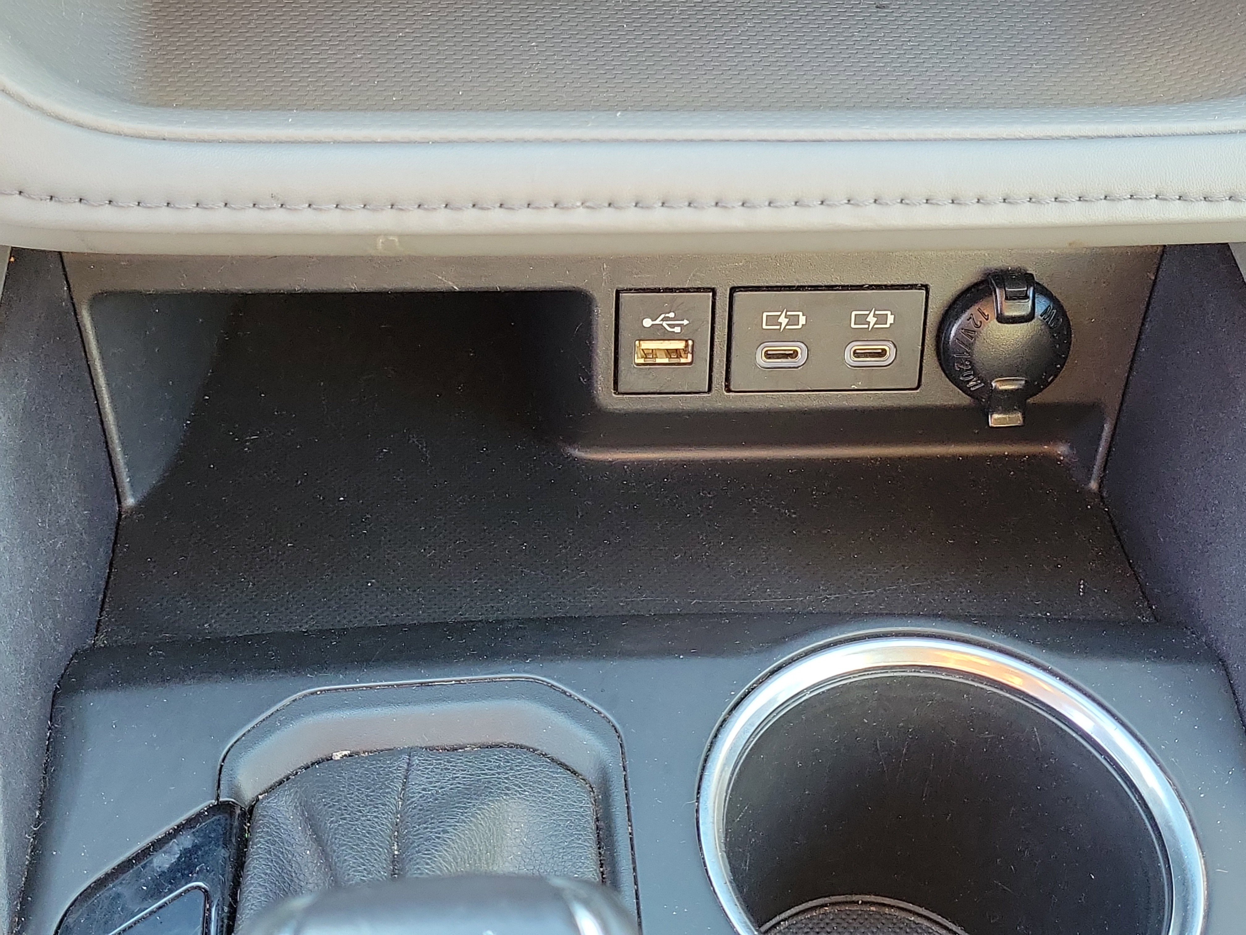 Used 2023 Toyota Highlander LE image 22