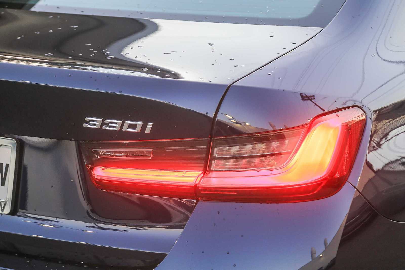 New 2026 BMW 330i Sedan w/ Convenience Package image 7