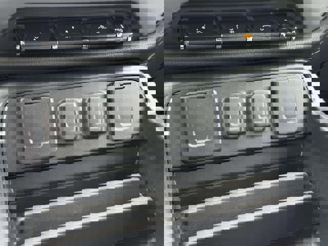 Used 2017 GMC Sierra 1500 SLT w/ SLT Preferred Package image 30