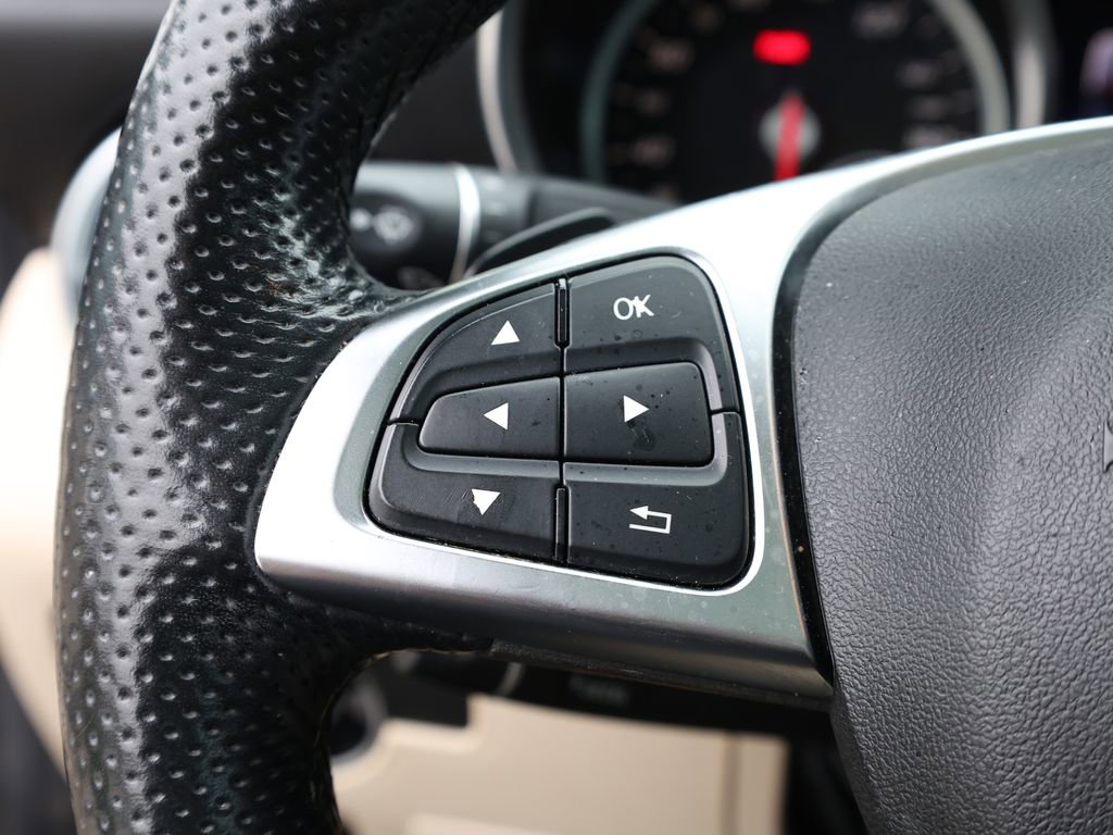 Used 2018 Mercedes-Benz SLC 300 image 30