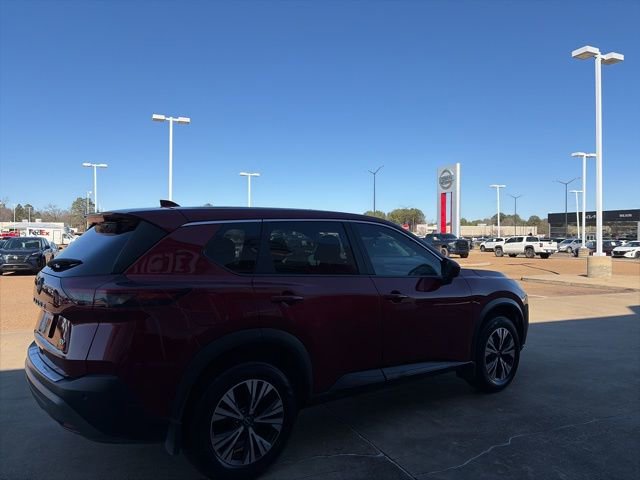 Used 2023 Nissan Rogue SV image 4