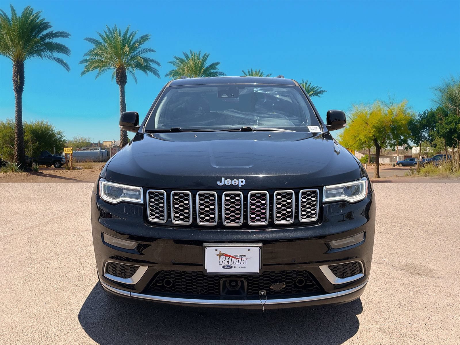 Used 2017 Jeep Grand Cherokee Summit w/ Platinum Series Group AWD/4WD image 8