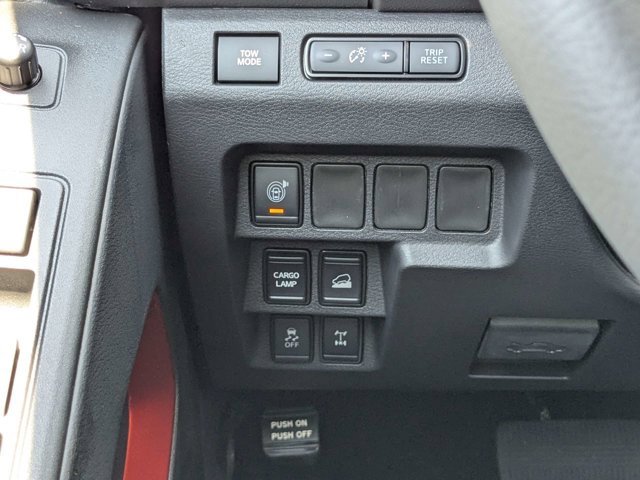 New 2025 Nissan Frontier PRO-4X w/ Black Accent Package image 23