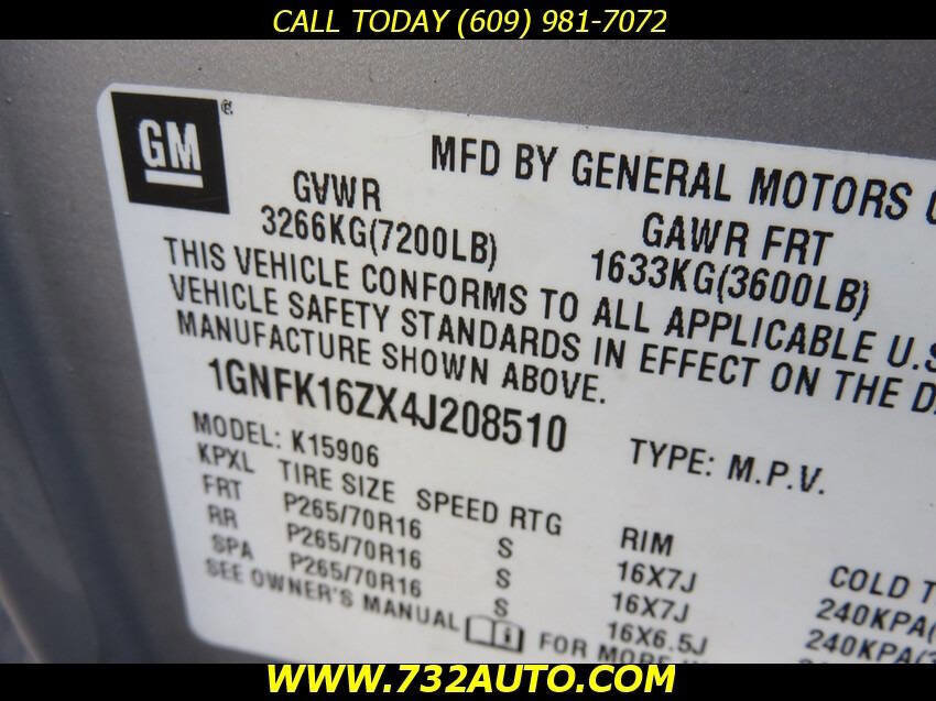 Used 2004 Chevrolet Suburban LT w/ Preferred Equipment Group AWD/4WD image 35