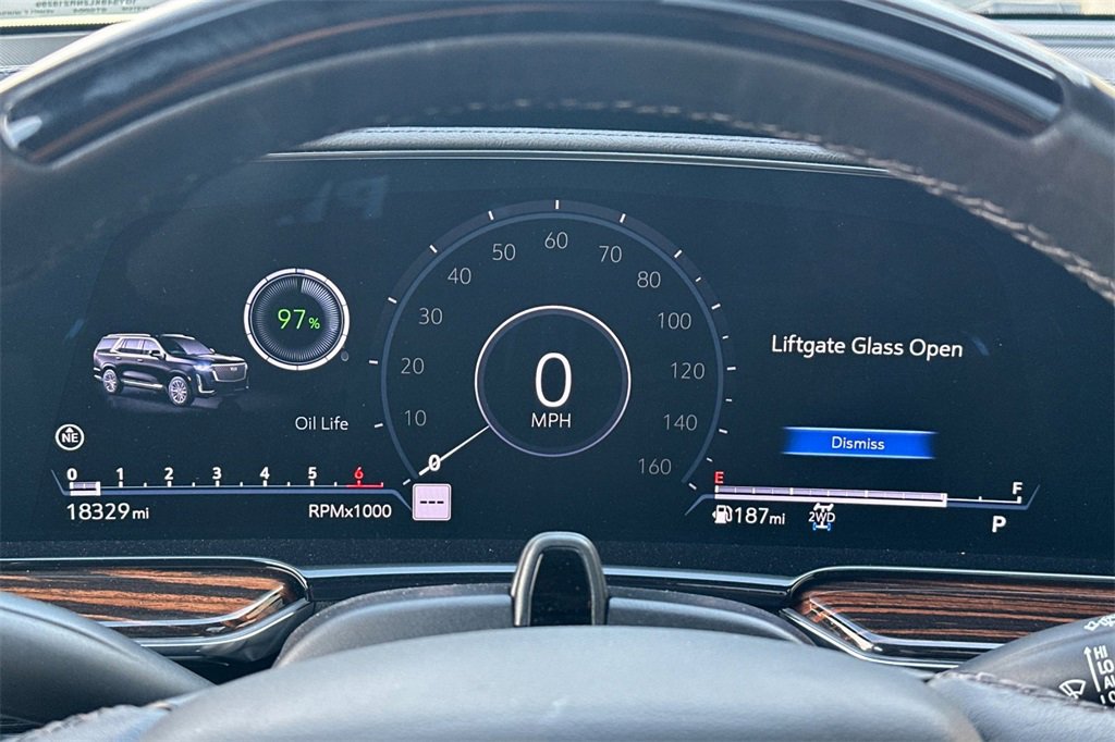 Used 2022 Cadillac Escalade Premium Luxury image 31