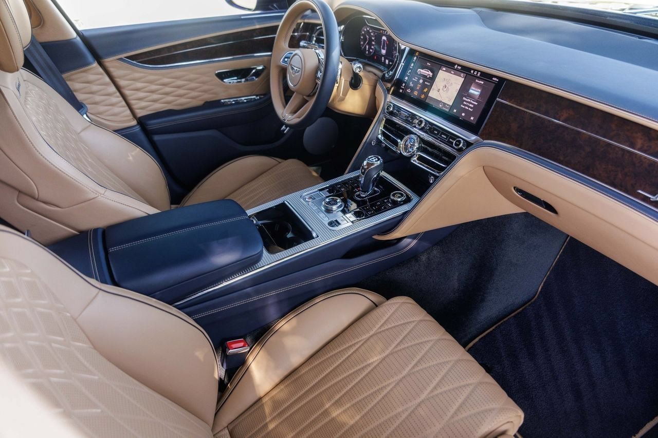 Certified 2023 Bentley Flying Spur W12 AWD/4WD image 2