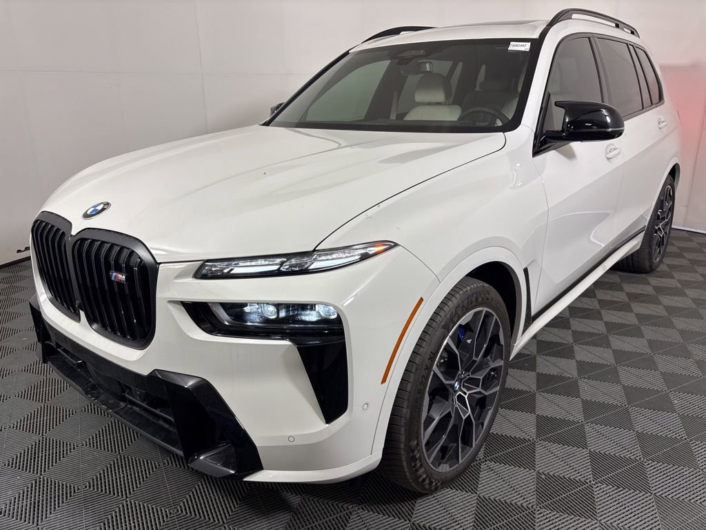 New 2026 BMW X7 M60i image 2