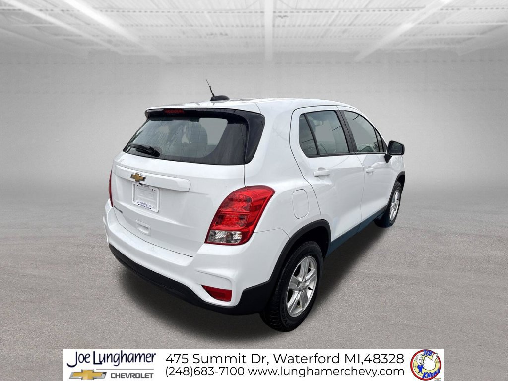 Used 2017 Chevrolet Trax LS AWD/4WD image 3