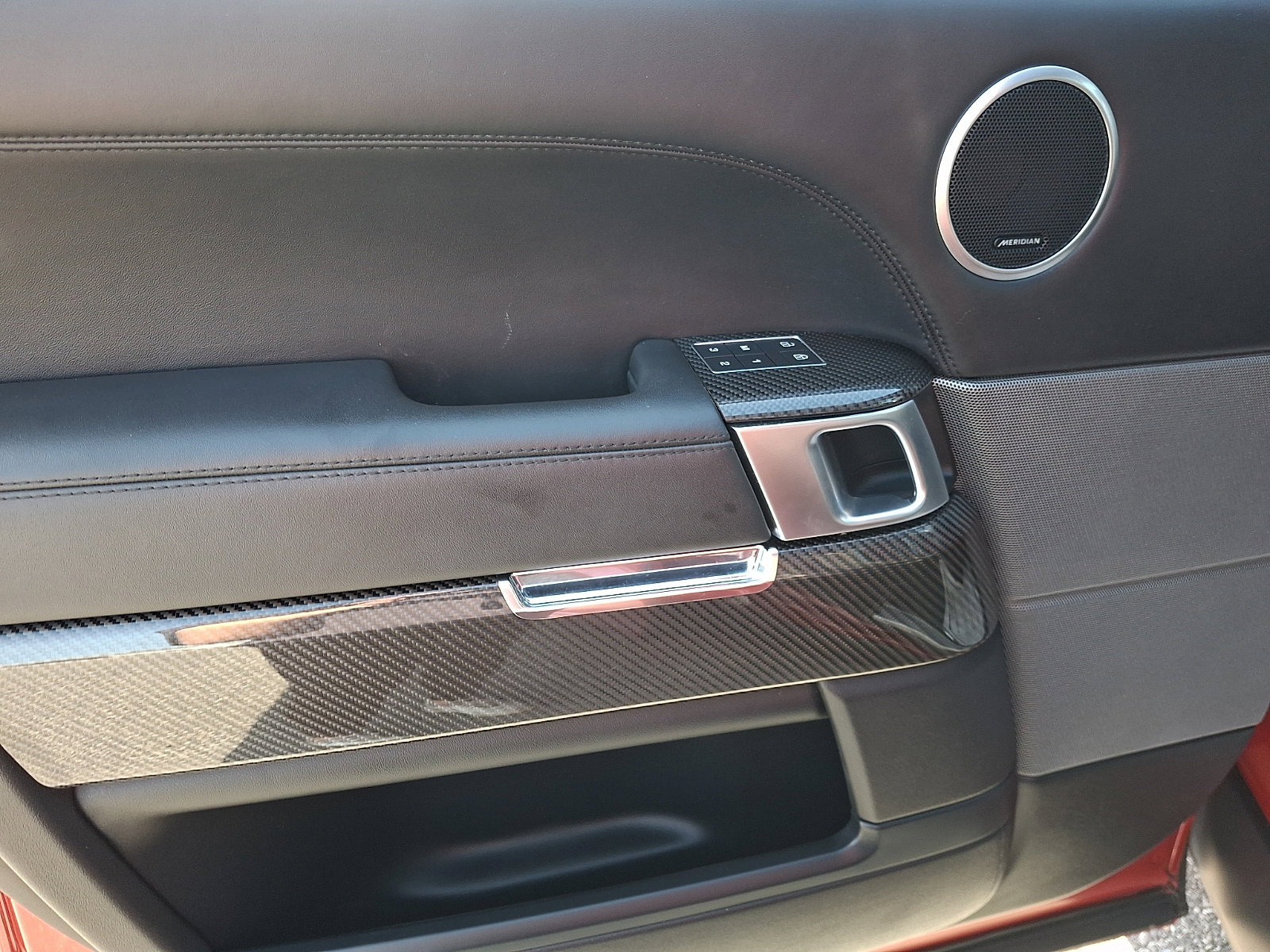 Used 2022 Land Rover Range Rover Sport HST image 12